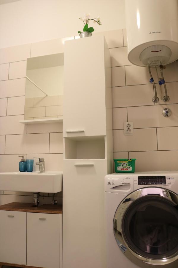 Apartment D&E Punat - Free Parking And Wi-Fi 외부 사진