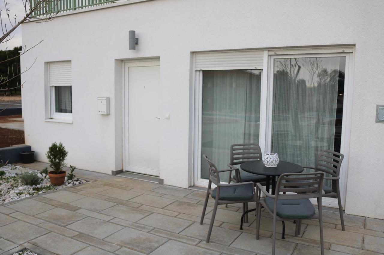 Apartment D&E Punat - Free Parking And Wi-Fi 외부 사진